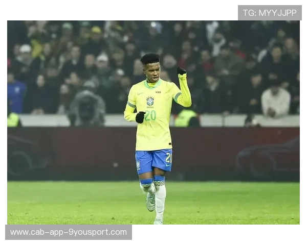 埃斯特旺一战成名：巴西新星崛起可期待