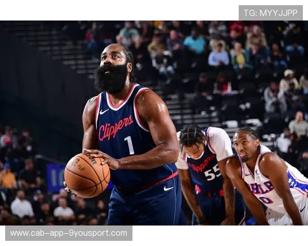 哈登外线关键助攻，76人追回比分完成翻盘